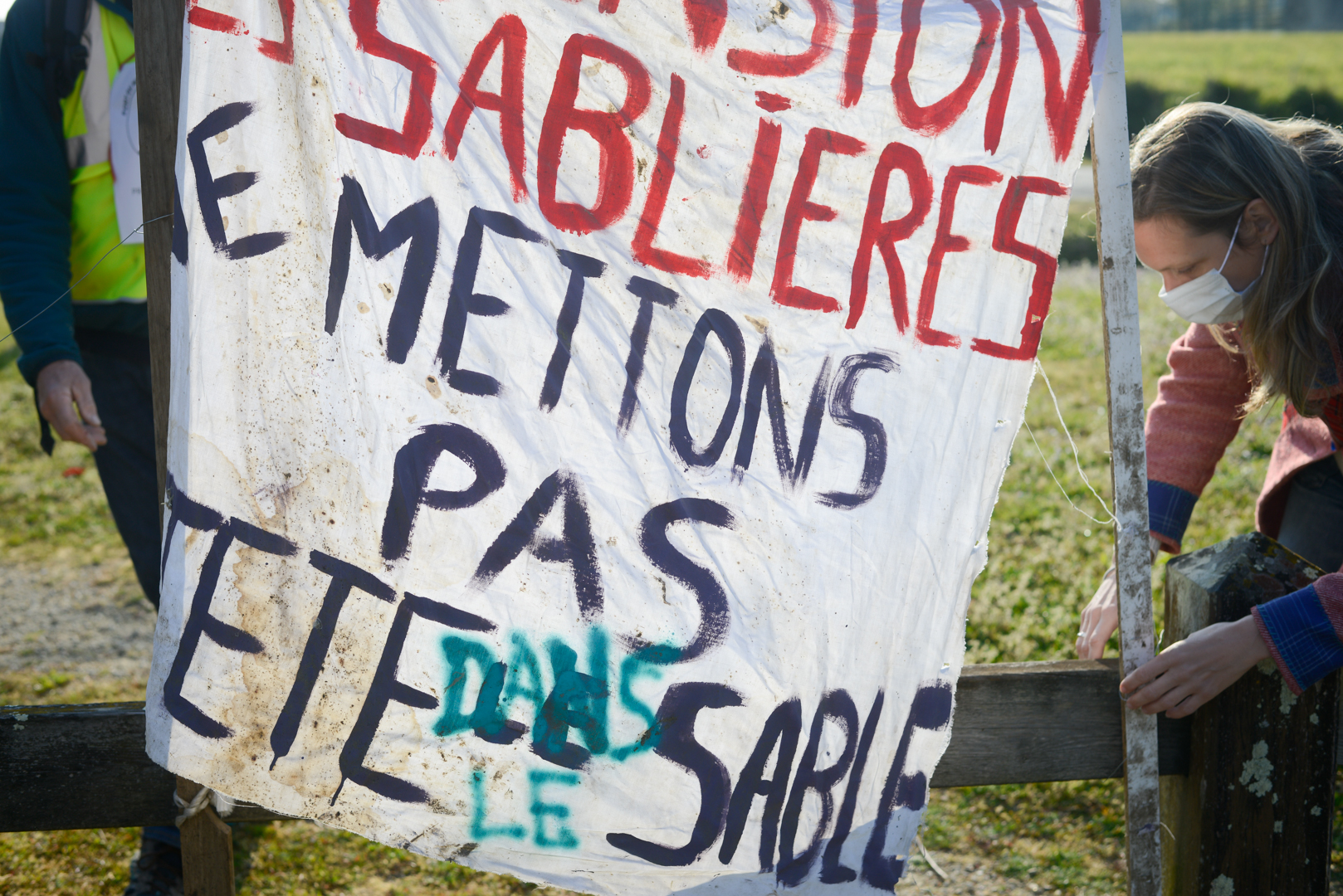 La Tête dans le Sable (1)